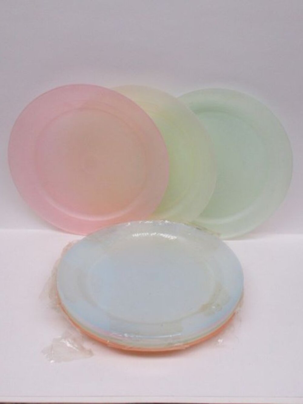 Vintage TUPPERWARE PASTEL Dinner Plates Millionaire Line, Set of 9, Made In USA